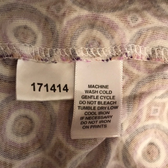 Ann Taylor blouse😍❤️ - Picture 6 of 6